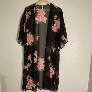 Gilli Kaftan Duster Length 3/4 Sleeve Black Floral One Size Pocket Front